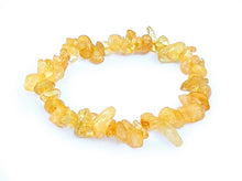 Charger l'image dans la galerie, Bracelets énergétiques en pierres naturelles proposés en 8 pierres naturelles différentes