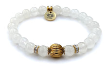 Charger l'image dans la galerie, Bracelet AURA BLANCHE - En Jade Impériale avec perle enchâssée plaque Or 18 K - A2054