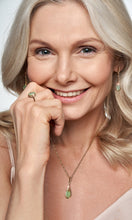 Charger l'image dans la galerie, Boucles d'Oreilles Goutte Zircon Vert & Plaqué Or Rose 585 - B1415 -