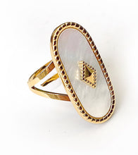 Charger l'image dans la galerie, Bague Bohème en Nacre - K2022 -