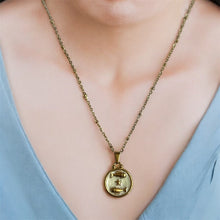 Charger l'image dans la galerie, Pendentif du Zodiaque Doré et Blanc - 12 signes -