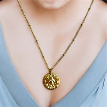 Charger l'image dans la galerie, Le pendentif du Zodiaque Doré - 12 signes -