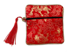 Charger l'image dans la galerie, Pochette à Bijoux en Satin avec Broderies de Soie - Proposé en 3 couleurs différentes -