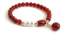 Charger l'image dans la galerie, Bracelet CLOE - Plaqué Or Agate Rouge & Perles de Culture - A1188 -