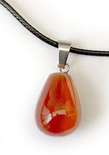 Charger l'image dans la galerie, Pendentif Goutte en Pierre Naturelle - Proposé en 7 pierres de couleurs différentes -