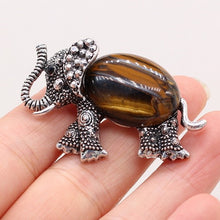 Charger l'image dans la galerie, Broche Eléphant Porte Bonheur - Proposée en 7 pierres de couleurs différentes -