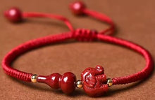 Charger l'image dans la galerie, Bracelet Corde Elephant et bourse en CinabreCollier sculpté en Cinabre  - A2077 -
