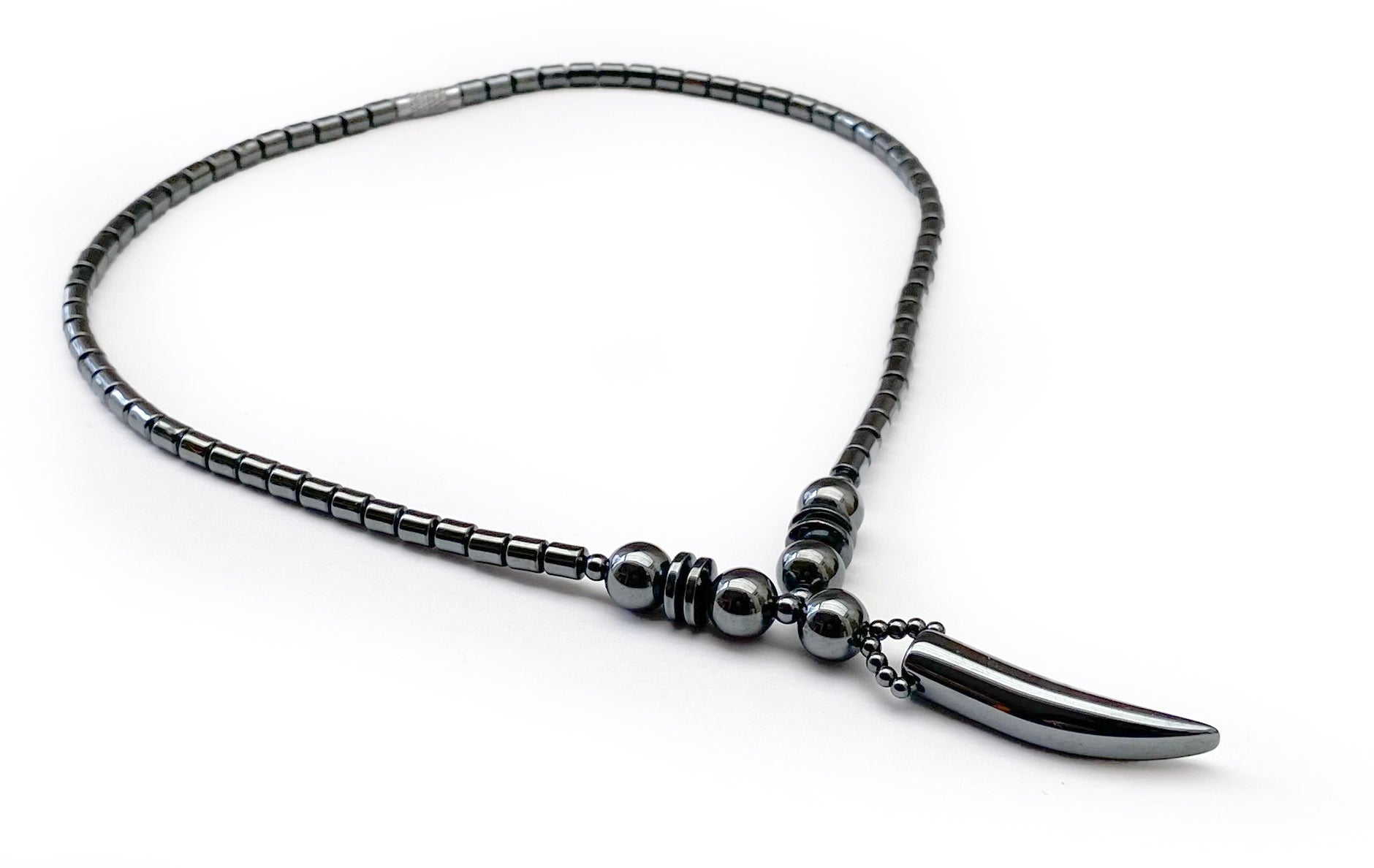 Collier Dent en Hématite - C1499 -