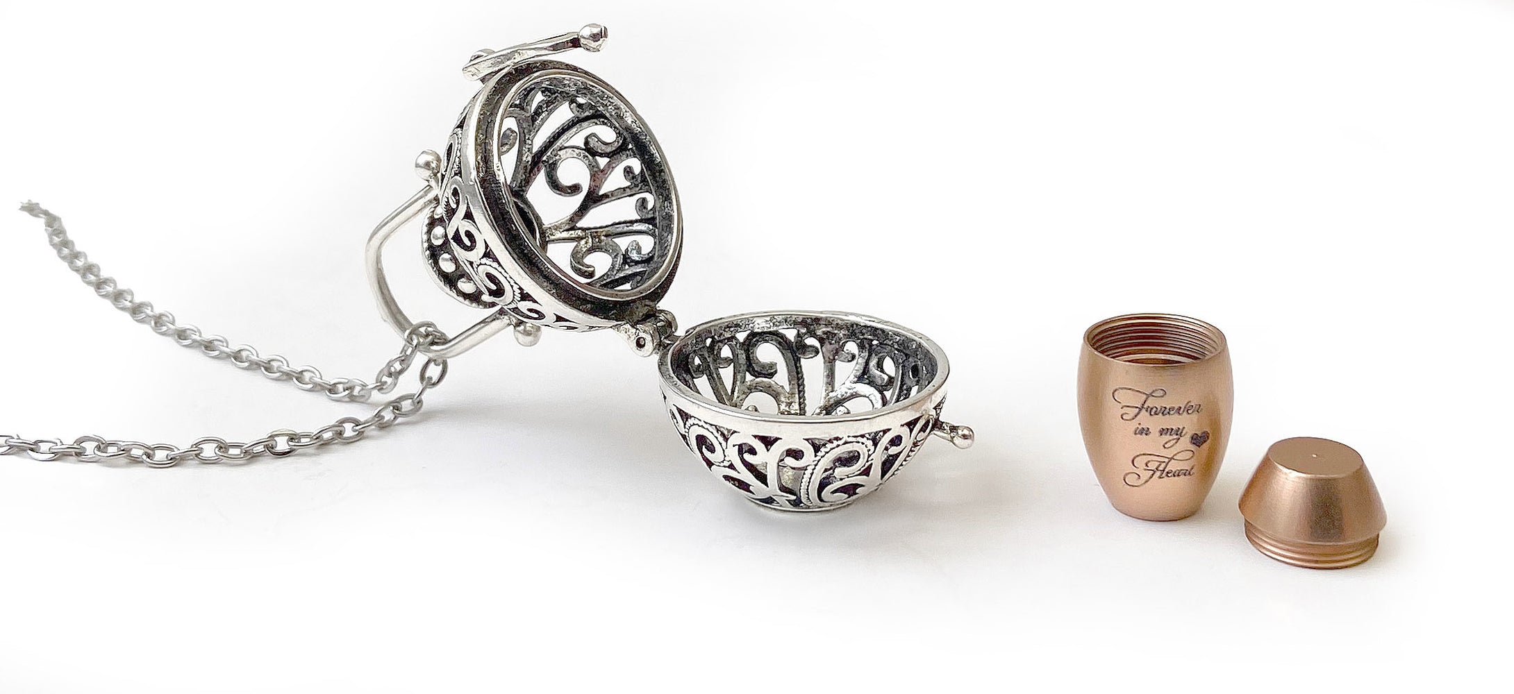 Pendentif Arabesques avec capsule secrète - D1690 -
