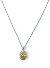 Charger l'image dans la galerie, pendentif rare en citrine entouré de strass et argent massif 925
