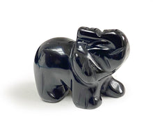 Charger l'image dans la galerie, Statues Elephants porte Bonheur - Proposées en 2 pierres naturelles au choix -
