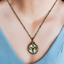 Charger l&#39;image dans la galerie, Pendentif du Zodiaque Doré et Blanc - BELIER - D1864 -
