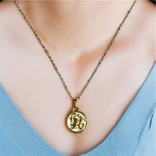 Charger l&#39;image dans la galerie, Pendentif du Zodiaque Doré et Blanc - CAPRICORNE - D1866  -
