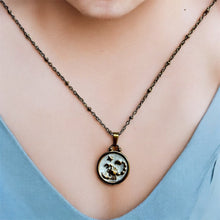 Charger l&#39;image dans la galerie, Pendentif du Zodiaque Doré et Blanc - SCORPION - D1871 -
