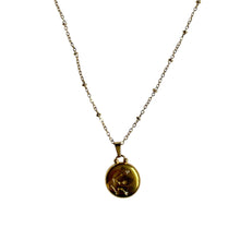 Charger l&#39;image dans la galerie, Pendentif du Zodiaque Doré et Blanc - VERSEAU - D1873 -
