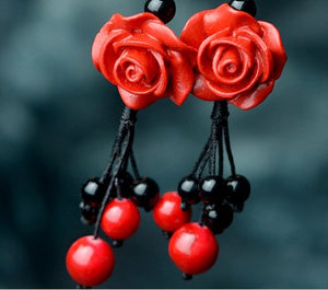 Boucles d'Oreille Roses Cinabre et Onyx - B1039 -